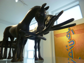 Ахмад уран бүтээлчдийн хамтарсан үзэсгэлэн гарч байна